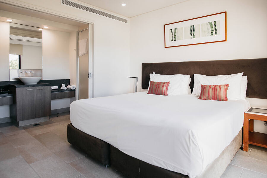 Pullman, Port Douglas & Palm Cove.