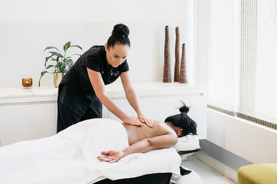 Pullman, Port Douglas & Palm Cove.